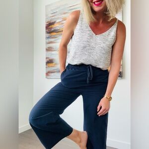 BANANA REPUBLIC Navy Wide Leg Preppy Cropped Cotton Pants